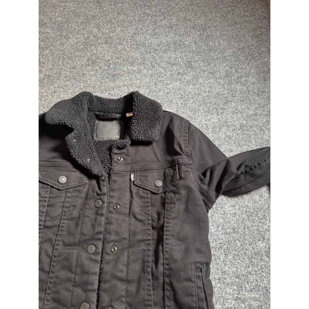 Levi's Black Sherpa-Lined Denim Jacket - Picture 7 of 16